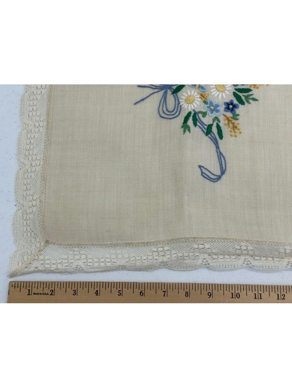 Vintage Embroidered Table Runner Topper Dresser Scarf Floral Lace Trim 18